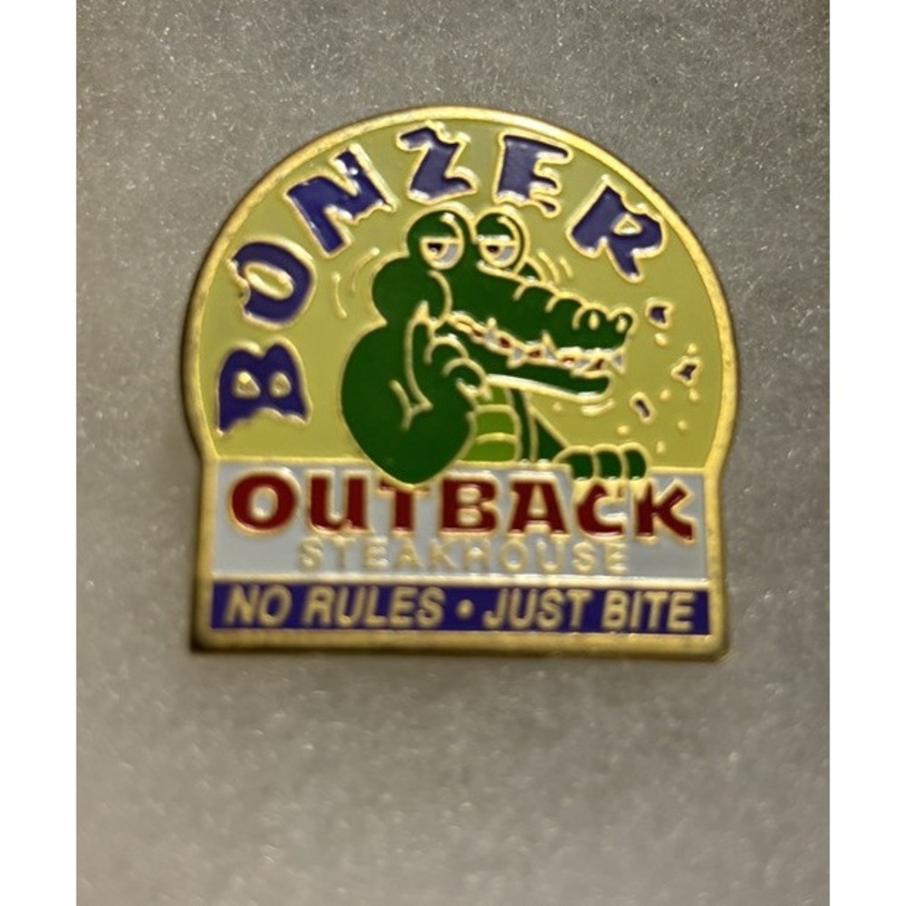 Outback Steakhouse Bonzer Alligator Vintage Tack Pin Rare